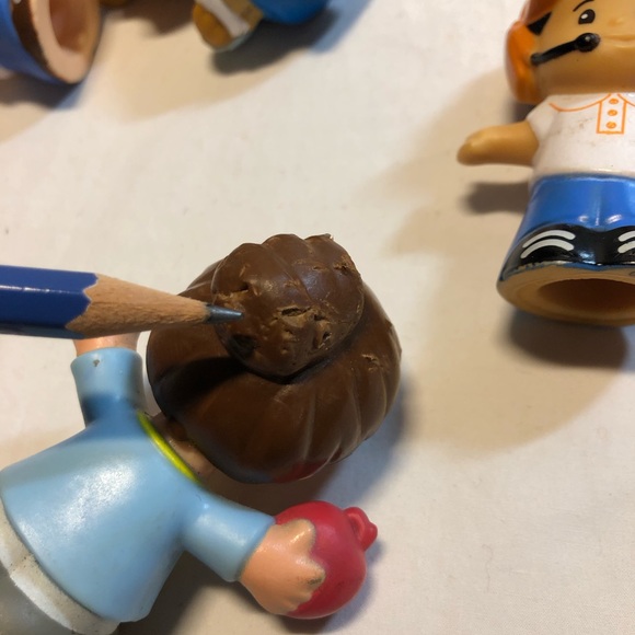 Lot of 11 Fisher-Price Little People 2012-2018 Mattel Farmer, Fireman with cat - Picture 8 of 13